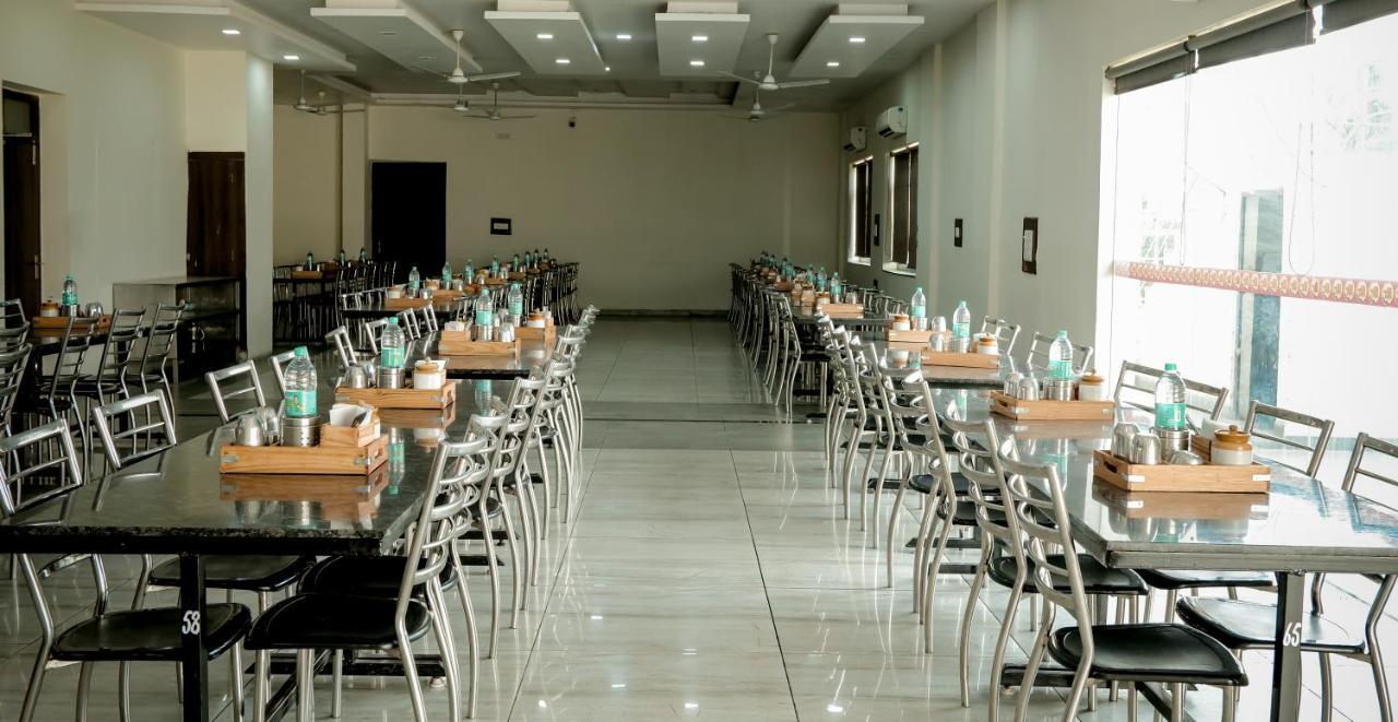 Hotel Highway King Behror Экстерьер фото
