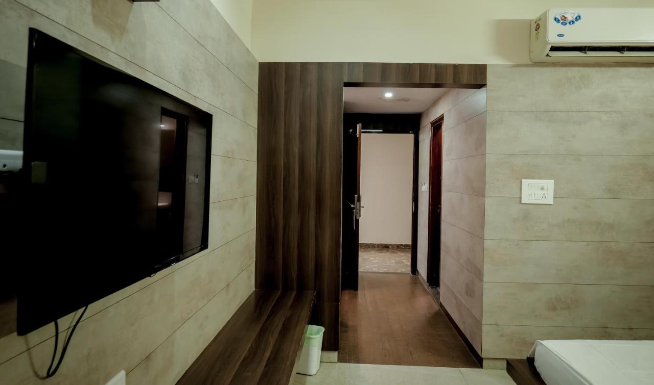 Hotel Highway King Behror Экстерьер фото
