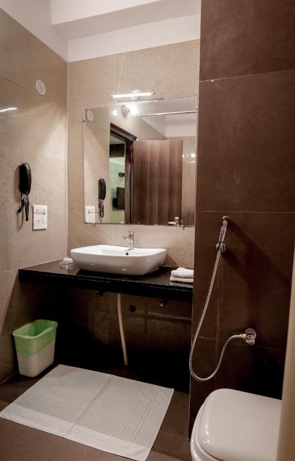 Hotel Highway King Behror Экстерьер фото